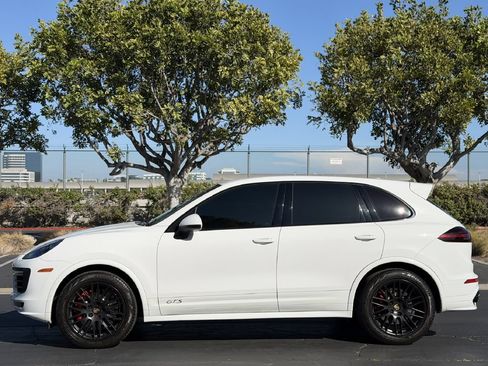 Used 2017 Porsche Cayenne GTS AWD/4WD image 7