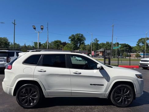 Used 2019 Jeep Cherokee High Altitude AWD/4WD image 4