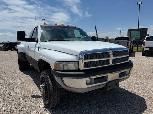 Used 1997 Dodge Ram 3500 Truck 4x4 Club Cab image 2