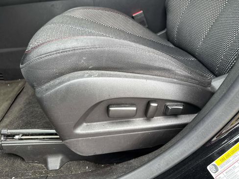 Used 2017 Chevrolet Equinox LT w/ Convenience Package FWD image 11