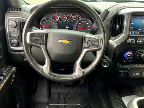 Used 2022 Chevrolet Silverado 1500 LT image 6