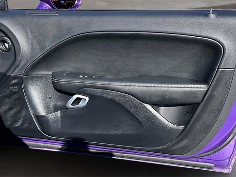 Used 2016 Dodge Challenger SRT image 24