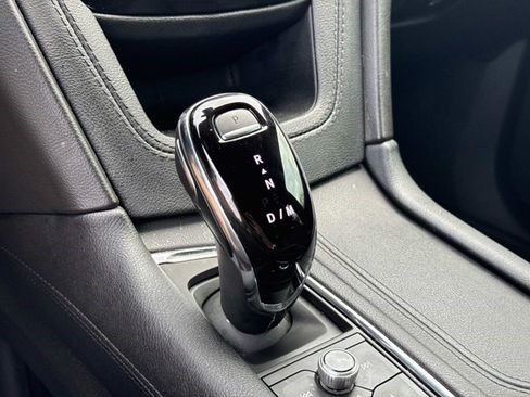 Certified 2024 Cadillac XT6 Premium Luxury w/ Technology Package FWD image 27