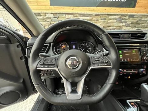 Used 2018 Nissan Rogue SV w/ Premium Package AWD/4WD image 20