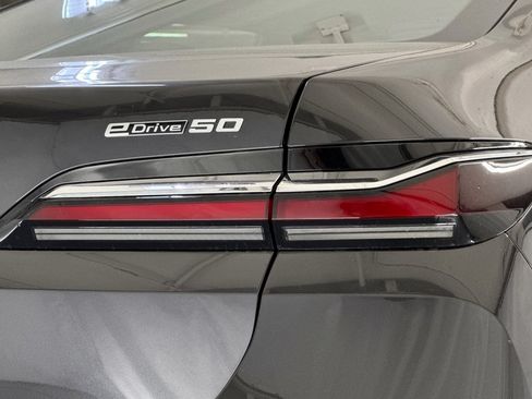 Used 2026 BMW i7 eDrive50 RWD image 25