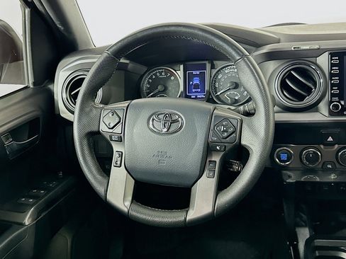 Used 2020 Toyota Tacoma TRD Off-Road w/ TRD Premium Off Road Package image 18