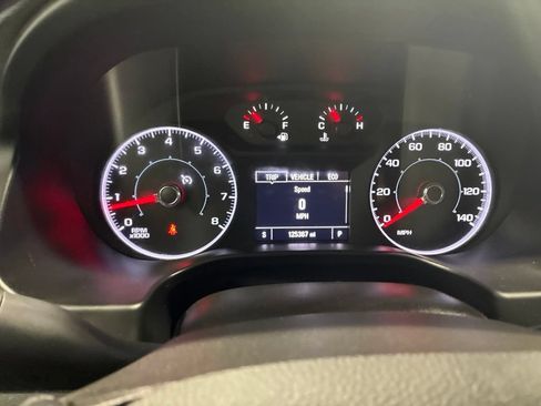 Used 2018 GMC Acadia SLE AWD/4WD image 22