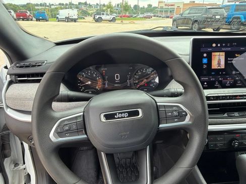 Used 2024 Jeep Compass Sport AWD/4WD image 19