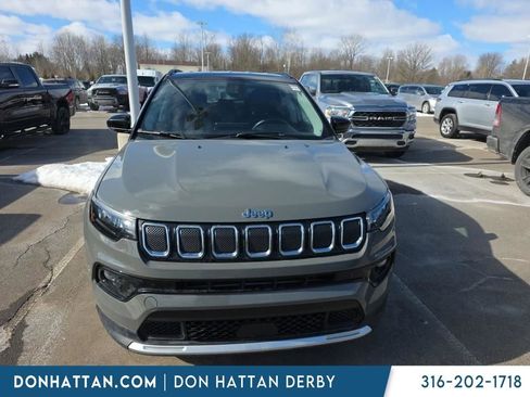 Used 2022 Jeep Compass Limited image 8