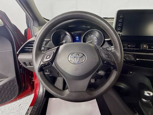 Used 2019 Toyota C-HR LE FWD image 13