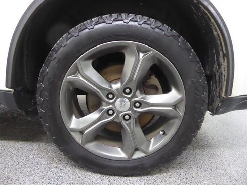 Used 2015 Dodge Journey Crossroad w/ Flexible Seating Group image 35