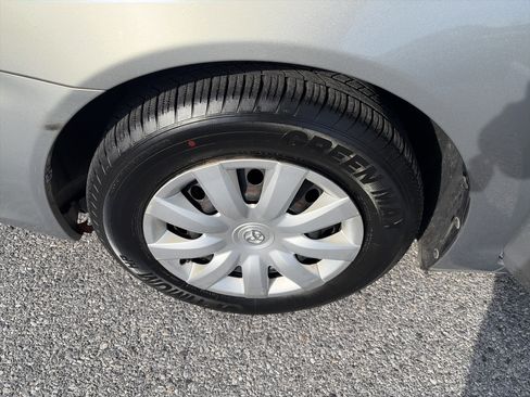 Used 2005 Toyota Camry image 9