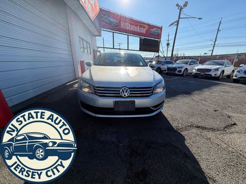 Used 2012 Volkswagen Passat 2.5 SE FWD image 7
