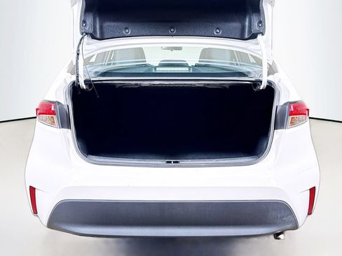 Used 2024 Toyota Corolla LE FWD image 23