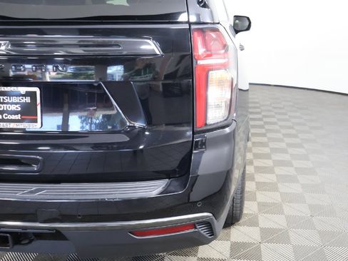 Used 2021 Chevrolet Suburban Z71 w/ Z71 Off-Road Package image 19