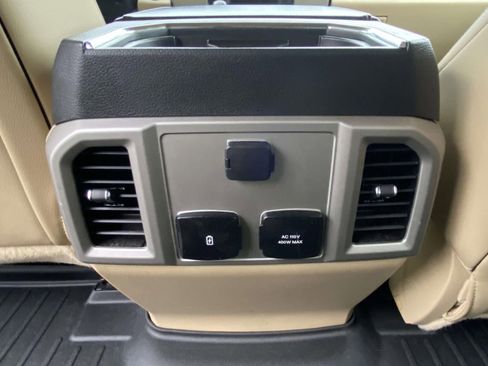 Used 2017 Ford F150 Lariat image 12