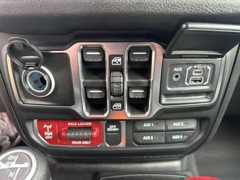 New 2026 Jeep Wrangler Unlimited Sport AWD/4WD image 19