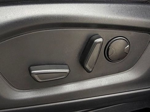 New 2026 Ford Explorer Active image 7