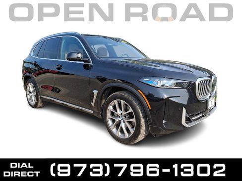 Used 2024 BMW X5 xDrive40i w/ Premium Package AWD/4WD image 1