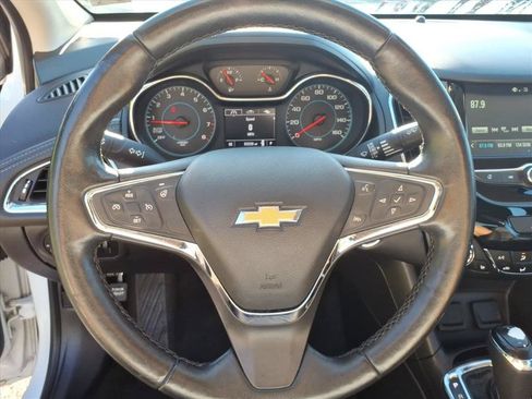 Used 2017 Chevrolet Cruze Premier FWD image 27