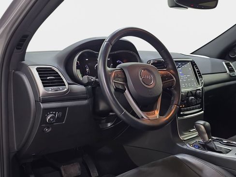 Used 2020 Jeep Grand Cherokee Laredo w/ Quick Order Package 2BN North image 19