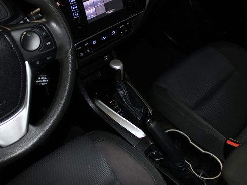Used 2019 Toyota Corolla LE FWD image 16