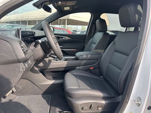 New 2026 Chevrolet Traverse LT w/ Midnight/Sport Edition image 8