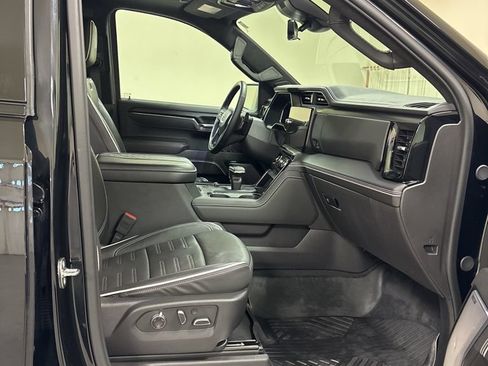 Used 2024 GMC Sierra 1500 AT4X w/ AT4X AEV Edition AWD/4WD image 31