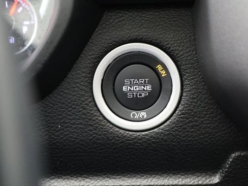 Used 2024 RAM 1500 Laramie image 33