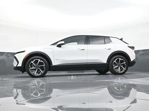 New 2026 Chevrolet Equinox EV LT image 52