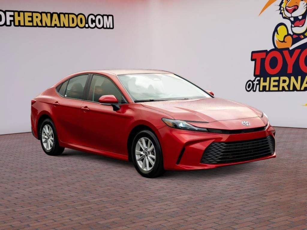 Used 2025 Toyota Camry LE FWD image 3