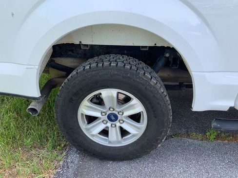 Used 2018 Ford F150 XLT w/ Trailer Tow Package AWD/4WD image 9