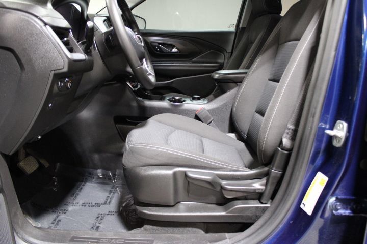 Used 2023 GMC Terrain SLE w/ Elevation Edition AWD/4WD image 17