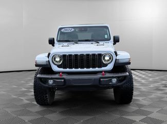 Used 2024 Jeep Wrangler Unlimited Rubicon AWD/4WD video 2