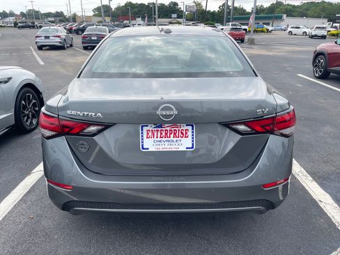 Used 2024 Nissan Sentra SV FWD image 13