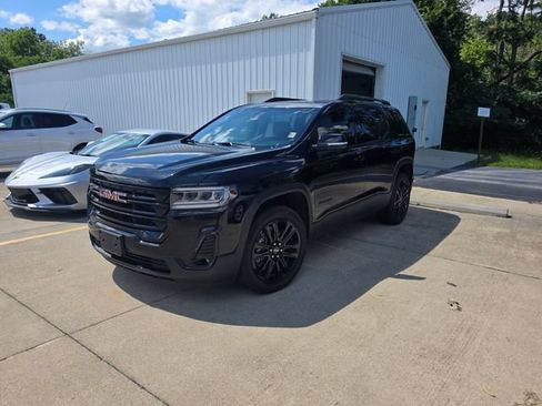 Certified 2022 GMC Acadia SLT w/ Elevation Edition FWD image 3