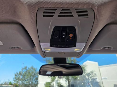 Used 2014 BMW X5 xDrive35d image 43