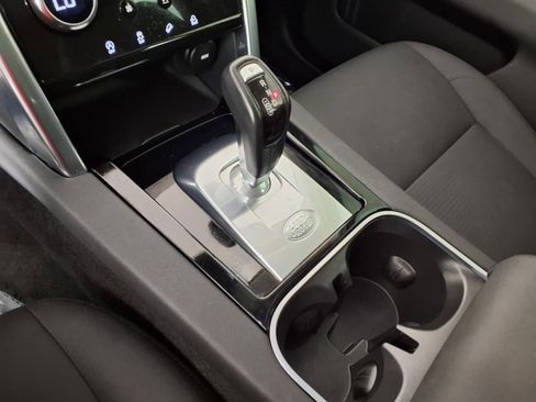 Used 2020 Land Rover Discovery Sport AWD/4WD image 18