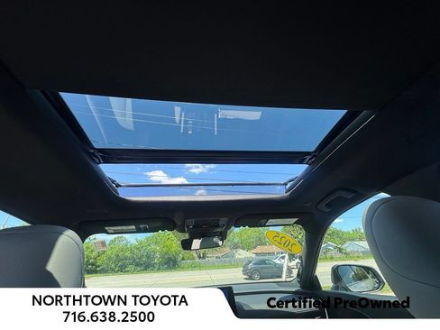 Used 2025 Toyota Grand Highlander AWD Hybrid image 33