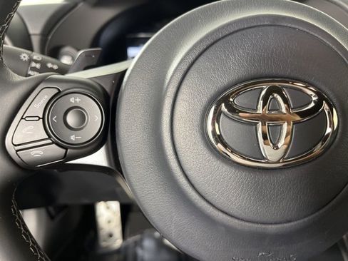 Used 2025 Toyota GR86 Premium image 4