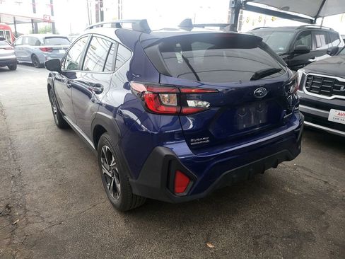 Used 2025 Subaru Crosstrek 2.0i Premium image 5