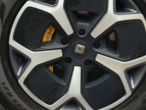 Used 2023 Rivian R1S Adventure image 7