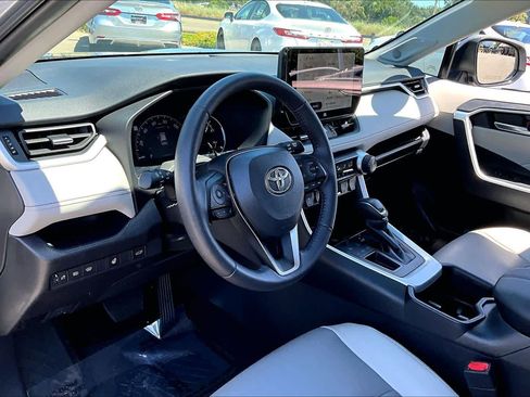 Used 2025 Toyota RAV4 XLE Premium FWD image 17