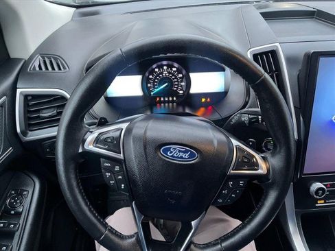 Used 2022 Ford Edge SEL w/ Convenience Package image 16