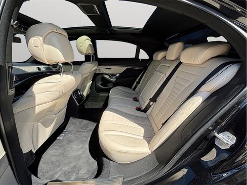 Used 2020 Mercedes-Benz S 560 Sedan image 40