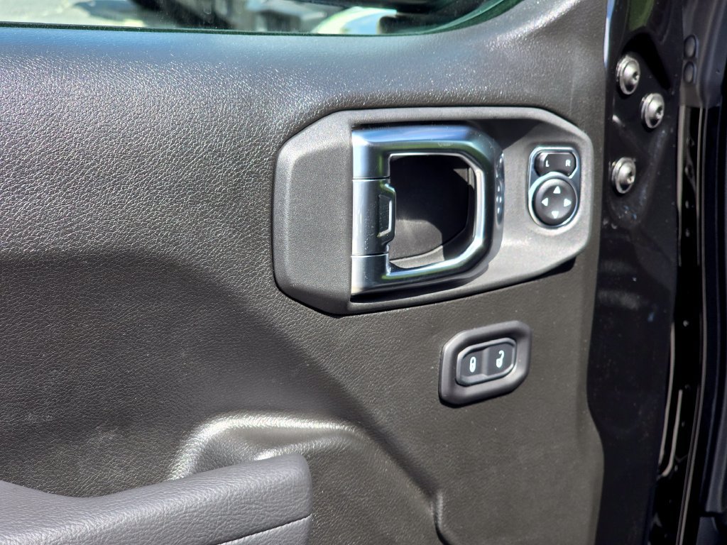New 2026 Jeep Gladiator Sport AWD/4WD image 35