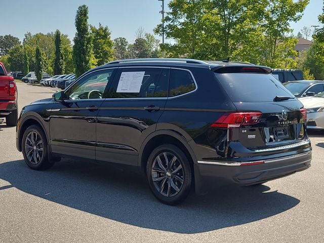 Used 2022 Volkswagen Tiguan SE FWD image 5