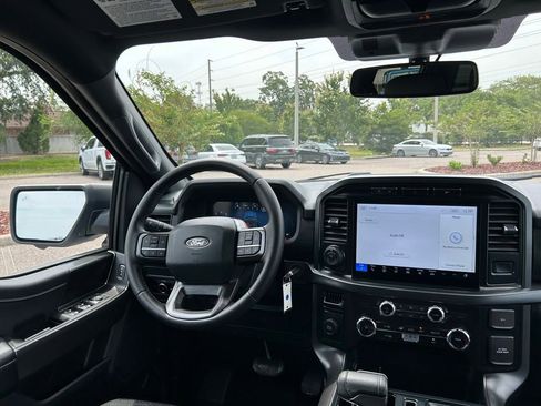 Used 2024 Ford F150 XLT w/ XLT Black Appearance Package RWD image 10
