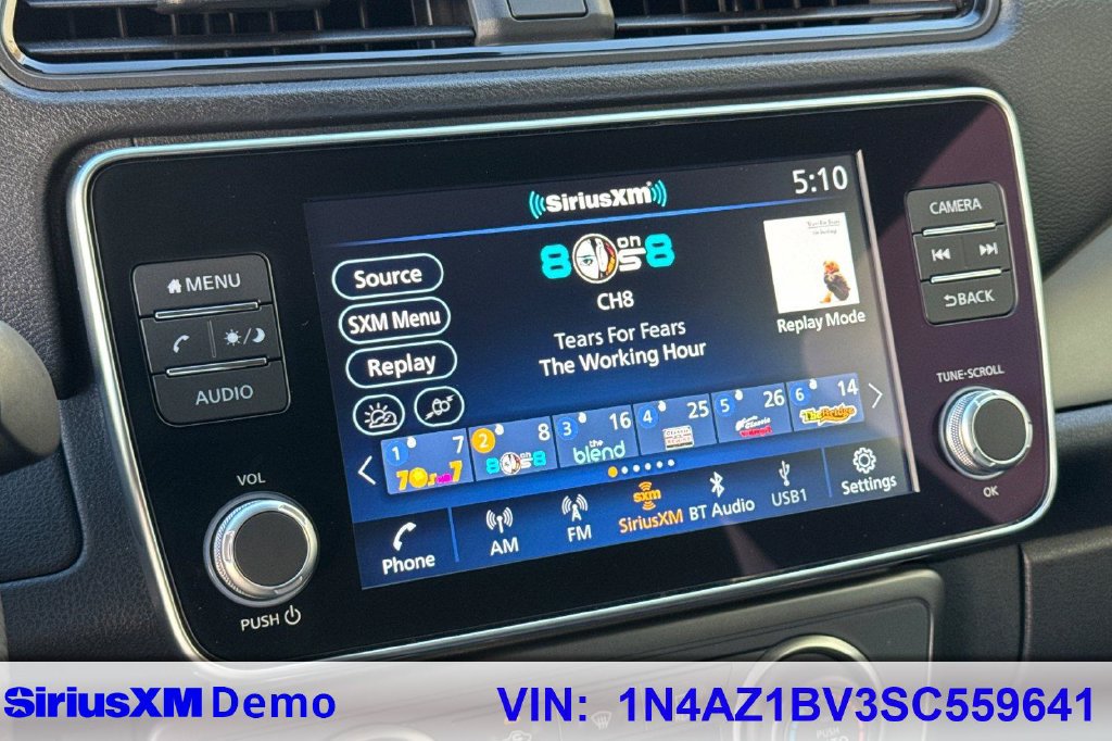 Used 2025 Nissan Leaf S FWD image 27