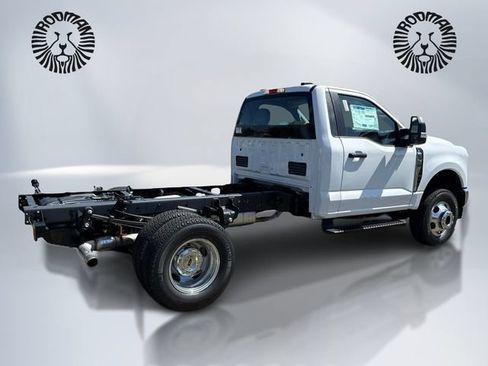 New 2026 Ford F350 XL w/ XL Chrome Package AWD/4WD image 6